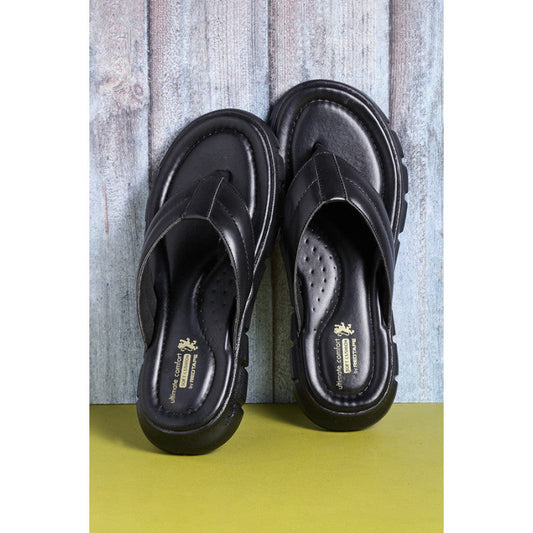 RedTape Men's Black Thong Sandal