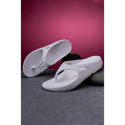 RedTape Men White Sunnies Thong Flip-Flops